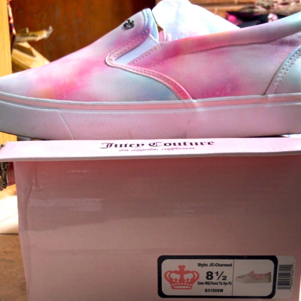 Juicy Couture JC Charmed size 8 1/2M